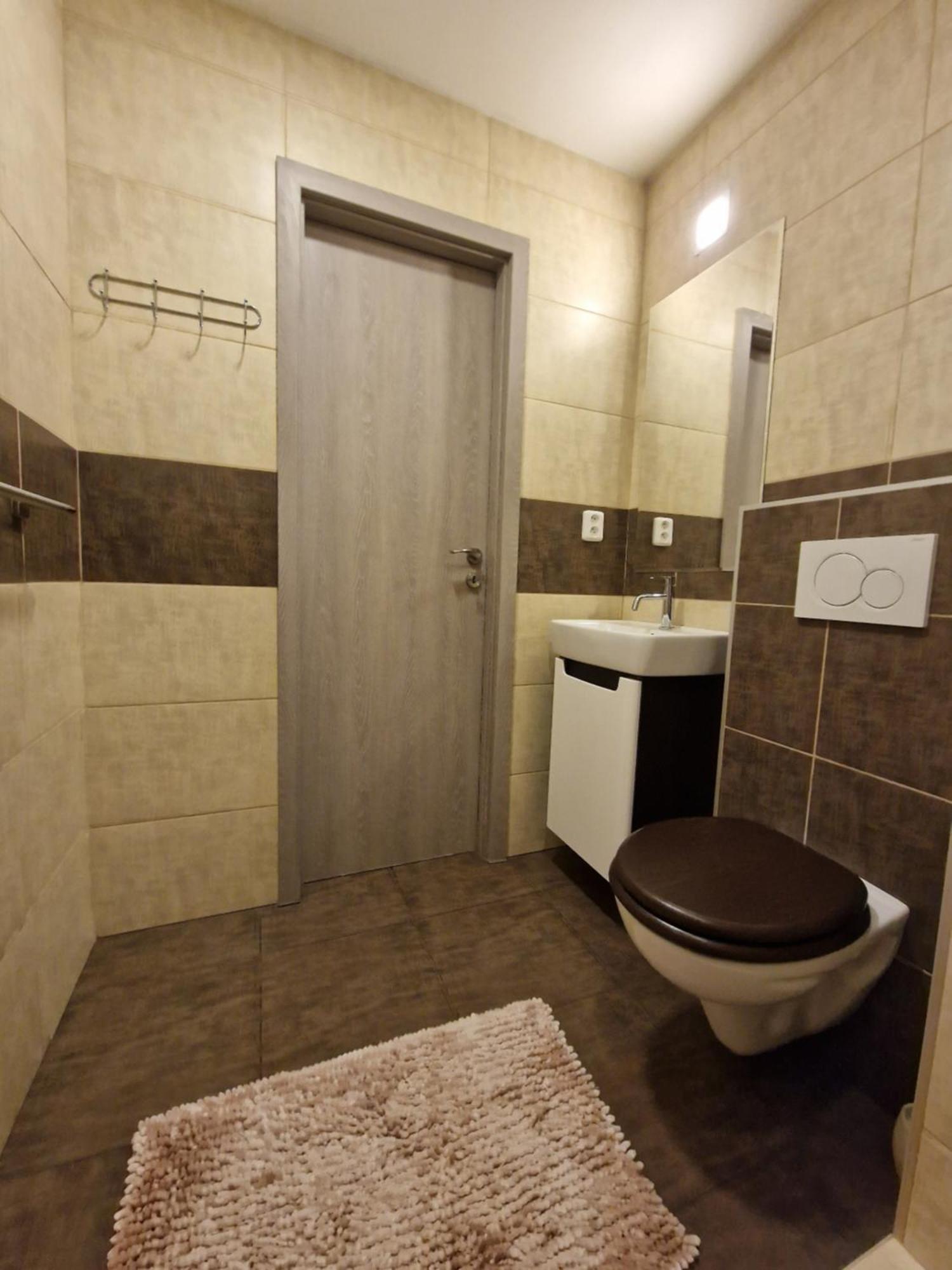 Apartman Valentina Apartment Zlín Екстериор снимка